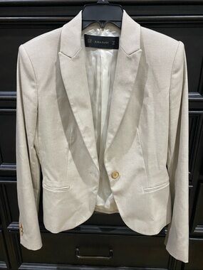 Zara Beige Single-Button Blazer - Tailored Women's Sport Coat